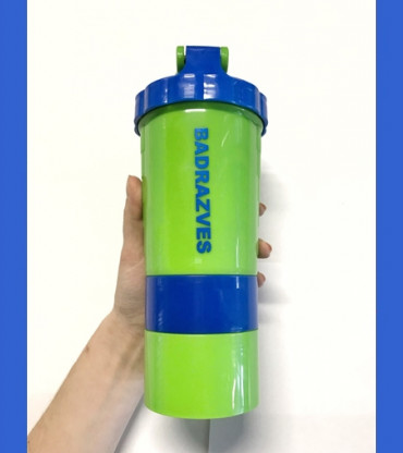 Зелёный Шейкер 500ml BADRAZVES (два отсека)